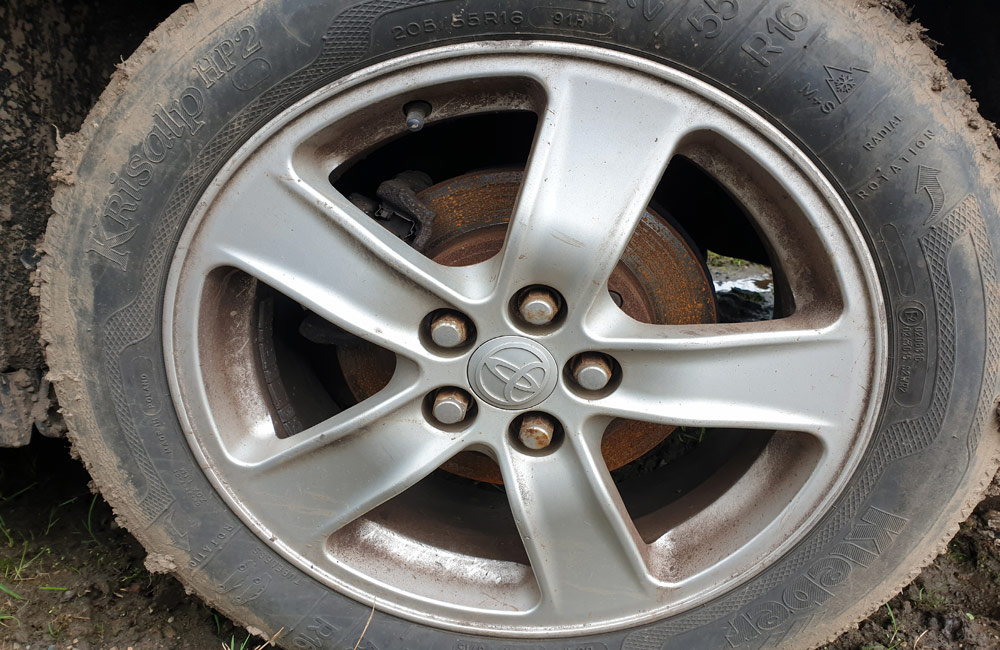 Toyota Avensis T Spirit D4D Alloy wheels